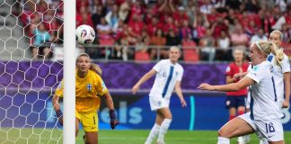 -AP PHOTO- GERMANY ROLLS INTHE EUROS